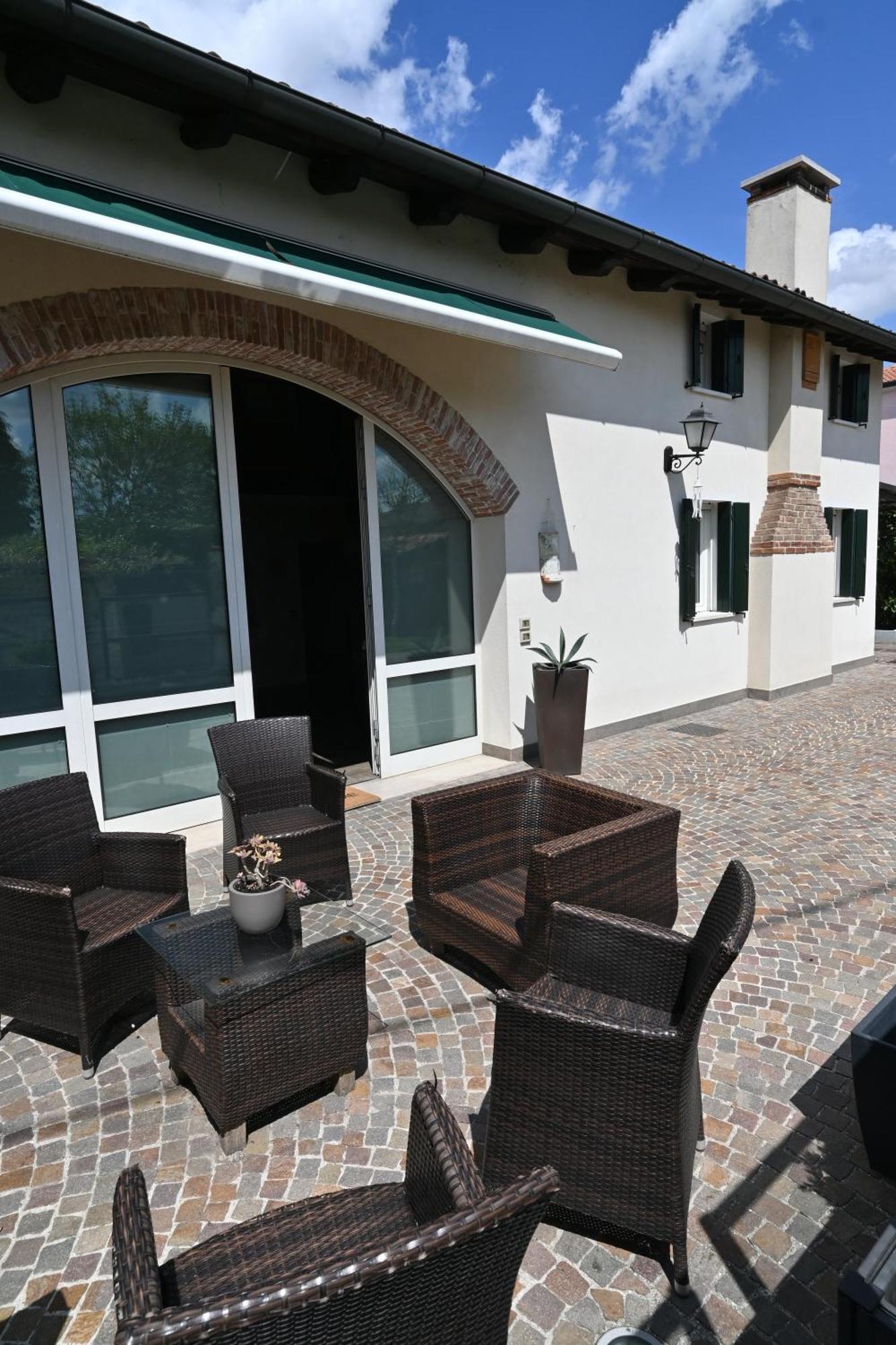 Ca Centosa Artistic House Villa Storica Ristrutturata Con Patio E Giardino Cittadella Exterior foto